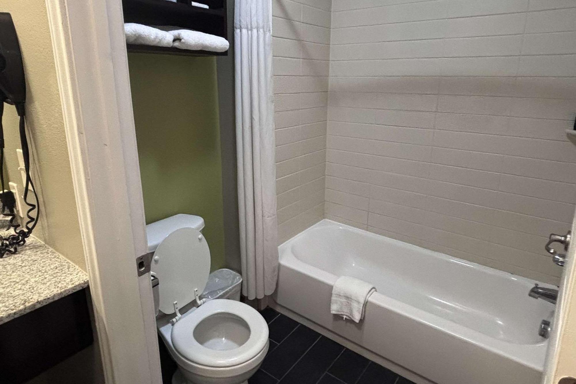 Rodeway Inn Dilley Kültér fotó