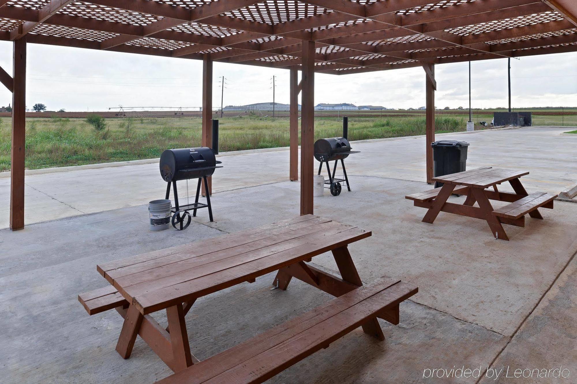 Rodeway Inn Dilley Kültér fotó